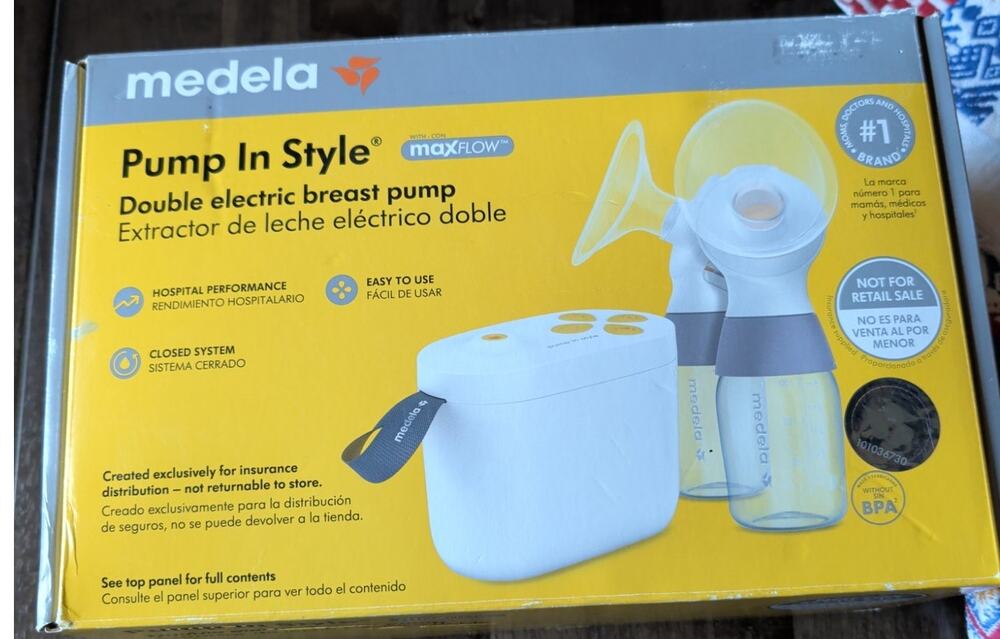 Medela Double Electric Breast Pump Max-Flow NEW Open Box Complete Set #101041360